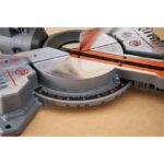 Black & Decker BES702 240V 216mm Mitre Saw - Image 4