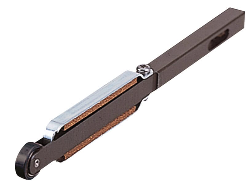 mak-125157-7-makita-125157-7-6mm-x-533mm-sanding-arm-01.jpg Makita 125157-7 6mm x 533mm Sanding Arm - Image 1